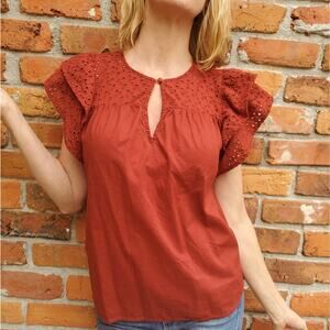 A New Day woman's ruffled sleeve top adorable light and fun Size small